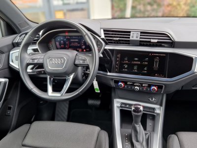 Audi Q3 35 TDI 150 ch S tronic 7 Design   - 37