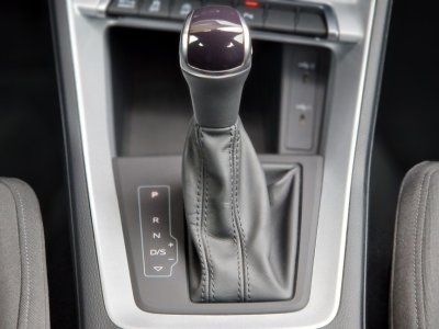 Audi Q3 35 TDI 150 ch S tronic 7 Design   - 43