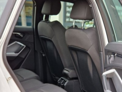 Audi Q3 35 TDI 150 ch S tronic 7 Design   - 49