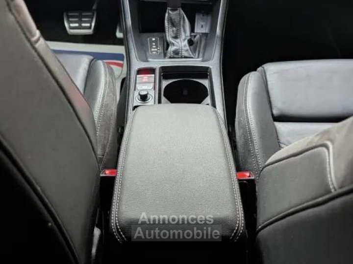 Audi Q3 20 35 TDI 150 S-LINE S-TRONIC BVA - 24