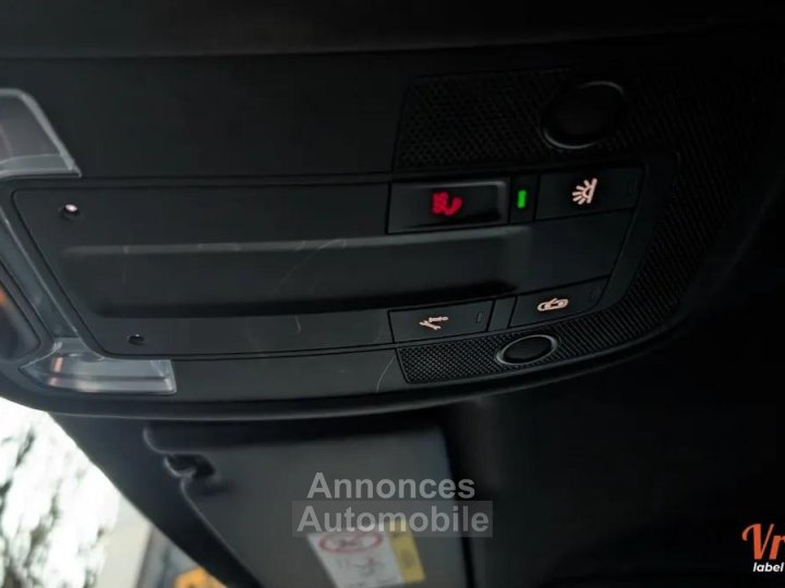 Audi Q3 20 35 TDI 150 S-LINE S-TRONIC BVA - 36