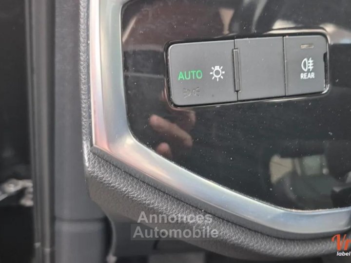 Audi Q3 SPORTBACK 20 35 TDI 150 S-LINE S-TRONIC BVA - 23