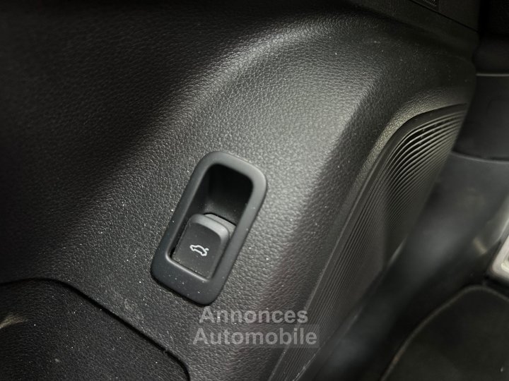 Audi Q2 S-TRONIC S-LINE - 25