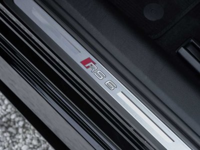 Audi RS6 40 V8 Quattro Lichte Vracht B&0 3D Pano - 12
