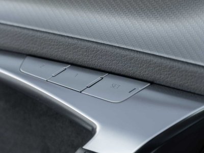 Audi RS6 40 V8 Quattro Lichte Vracht B&0 3D Pano - 17