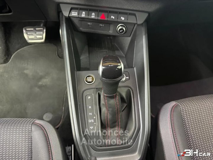 Audi A1 Sportback 40 TFSI Competition Stronic - 207cv / Apple CarPlay / Caméra / Sièges chauffants - 12