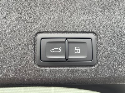 Audi Q3 Sportback HYBRIDE e-hybrid 272 ch S tronic 6 S line   - 33