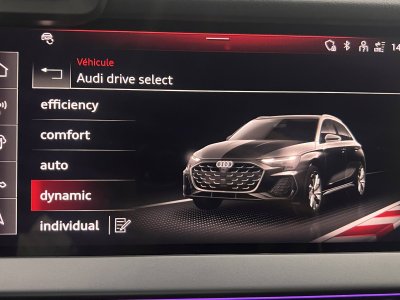 Audi A3 Sportback 35 TFSI Mild Hybrid 150 S tronic 7 S line   - 56