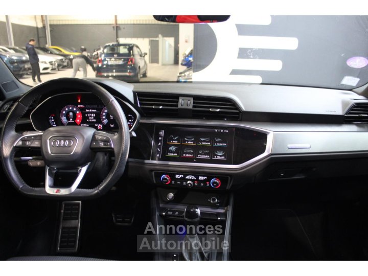 Audi Q3 15 35 TFSI 150 S Line - Toit ouvrant - Alcantara - 10
