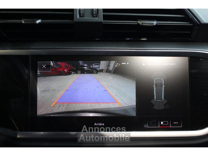 Audi Q3 15 35 TFSI 150 S Line - Toit ouvrant - Alcantara - 15