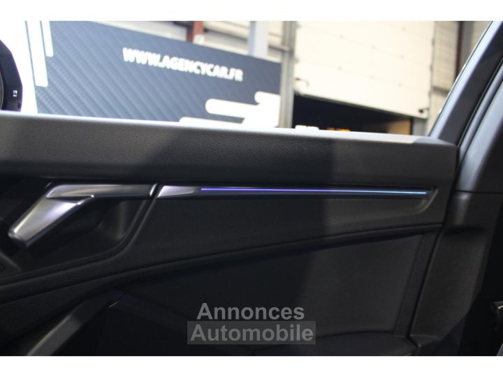 Audi Q3 15 35 TFSI 150 S Line - Toit ouvrant - Alcantara - 18
