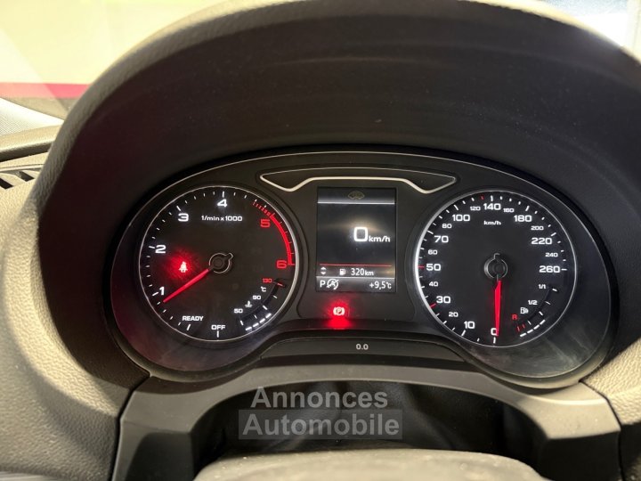 Audi A3 20 TDI 150 S-Tronic 7 Design Luxe Toit Ouvrant CarPlay Volant Méplat Garantie 12 Mois - 12
