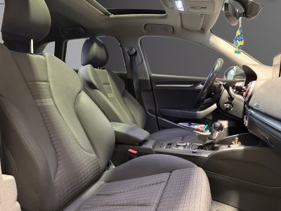 Audi A3 20 TDI 150 S-Tronic 7 Design Luxe Toit Ouvrant CarPlay Volant Méplat Garantie 12 Mois - 18