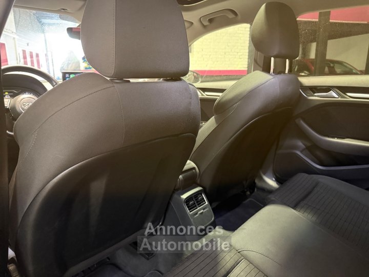 Audi A3 20 TDI 150 S-Tronic 7 Design Luxe Toit Ouvrant CarPlay Volant Méplat Garantie 12 Mois - 19
