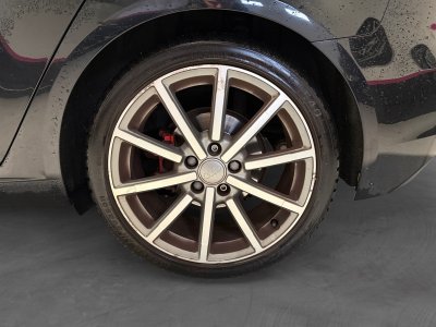 Audi A3 20 TDI 150 S-Tronic 7 Design Luxe Toit Ouvrant CarPlay Volant Méplat Garantie 12 Mois - 22