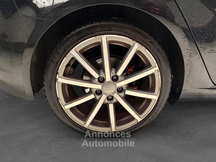 Audi A3 20 TDI 150 S-Tronic 7 Design Luxe Toit Ouvrant CarPlay Volant Méplat Garantie 12 Mois - 24