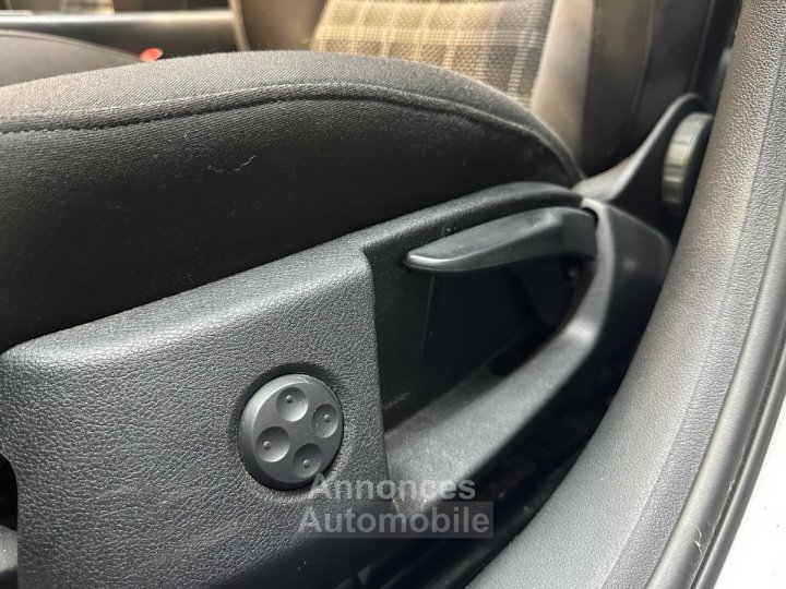 Audi A4 Avant 20 TFSI 211 Ambiente Multitronic A - 25