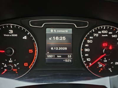 Audi Q3 20 TDI 140CV S Line - 9