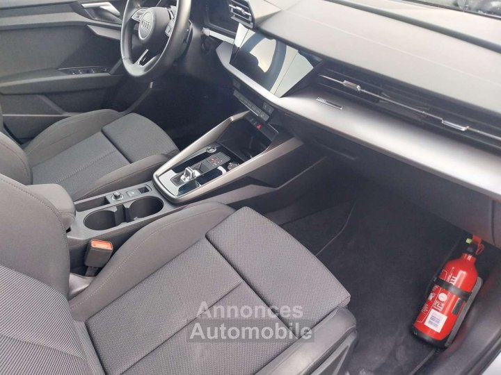 Audi A3 S tronic-AUTOMATIQUE-GPS-CARPLAY-CLIM-GARANTIE- - 9