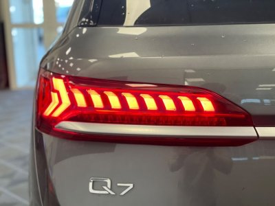 Audi Q7 55 tfsie v6 30l 381ch phev s-line quattro bva attelage carplay matrix led   - 21