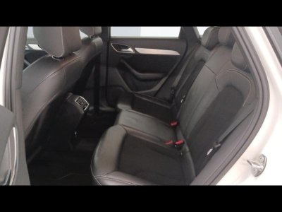 Audi Q3 20 TDI 120ch S line - 13