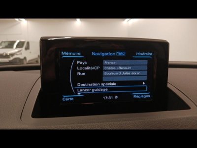 Audi Q3 20 TDI 120ch S line - 18