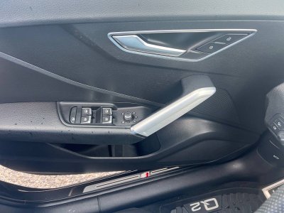 Audi Q2 20 35 TDI 150ch S line S tronic 7 *Suivi / Carplay / Cam&eacute;ra / Radars*   - 11