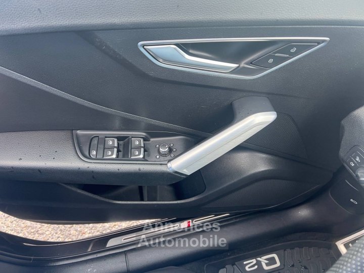 Audi Q2 20 35 TDI 150ch S line S tronic 7 *Suivi / Carplay / Cam&eacute;ra / Radars* - 11