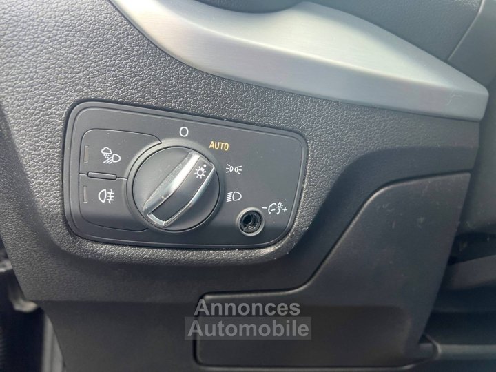 Audi Q2 20 35 TDI 150ch S line S tronic 7 *Suivi / Carplay / Cam&eacute;ra / Radars* - 12