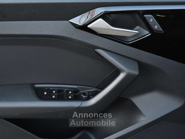 Audi A1 Sportback 30 TFSI S tronic Attraction - 22