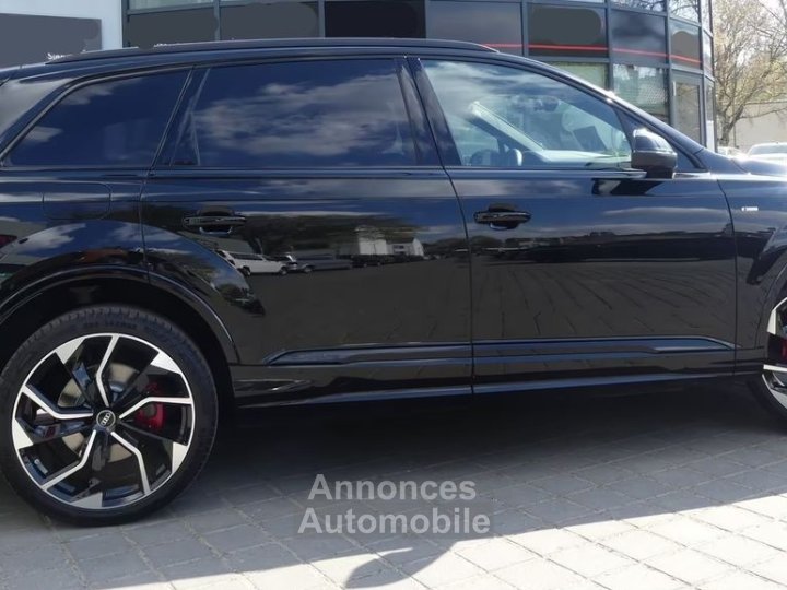 Audi Q7 55 TFSI quattro S line 7 places - 2