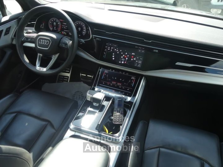 Audi Q7 55 TFSI quattro S line 7 places - 3