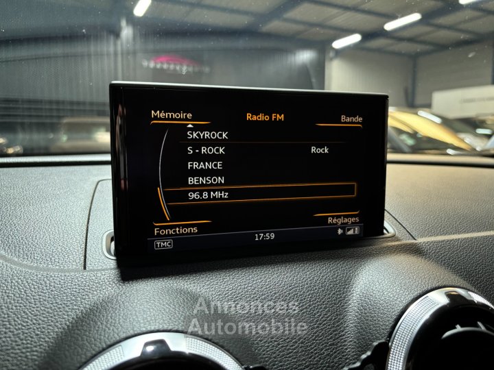 Audi S3 SPORTBACK 20 TFSI 300 Quattro S-Tronic 6 - 37