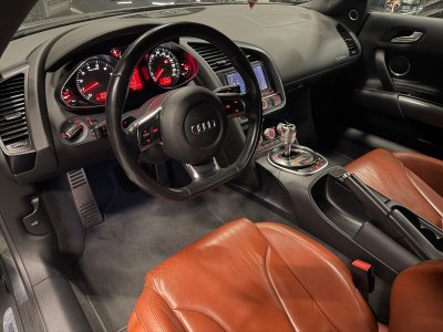 Audi R8 Quattro V8   - 9