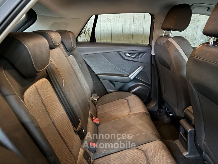 Audi Q2 10 TFSI 116 CV DESIGN - 9