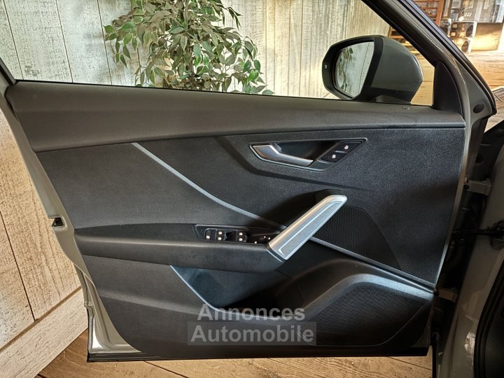 Audi Q2 10 TFSI 116 CV DESIGN - 8