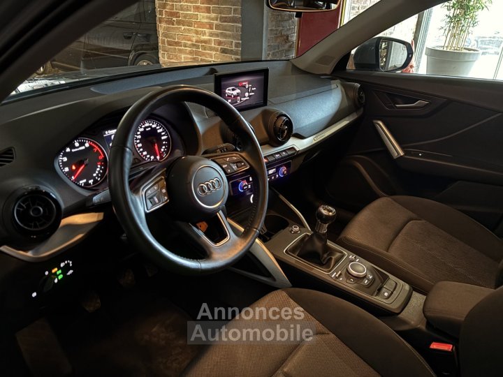 Audi Q2 10 TFSI 116 CV DESIGN - 5
