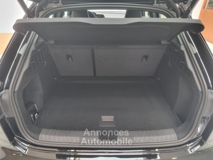 Audi A3 IV (2) SPORTBACK 15 35 TFSI MILD HYBRID 150 S LINE S TRONIC 7 - 12