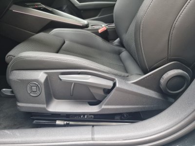 Audi A3 IV (2) SPORTBACK 15 35 TFSI MILD HYBRID 150 S LINE S TRONIC 7 - 15