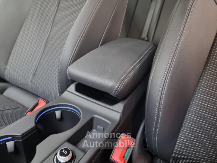 Audi A3 IV (2) SPORTBACK 15 35 TFSI MILD HYBRID 150 S LINE S TRONIC 7 - 18