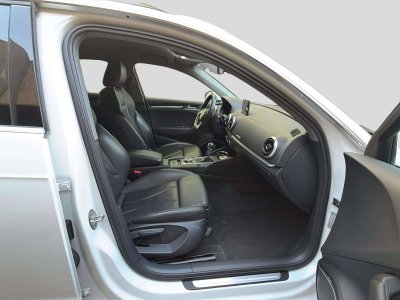 Audi A3 III 14 TFSI CoD 150ch Design luxe S tronic 7 - 16