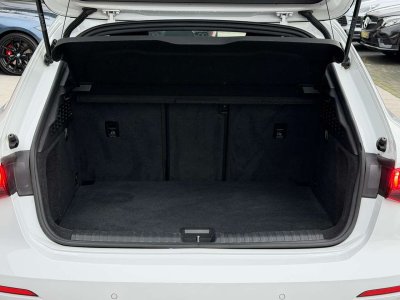 Audi A3 Sièges cuir-chauff LED ACC Park assist - 14