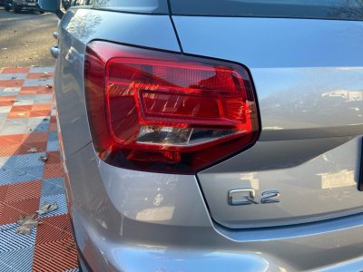 Audi Q2 30 TDI 116 S-TRONIC DESIGN Attelage Keyless   - 11