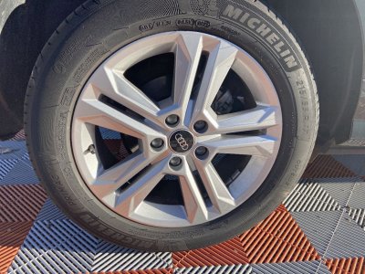 Audi Q2 30 TDI 116 S-TRONIC DESIGN Attelage Keyless   - 18