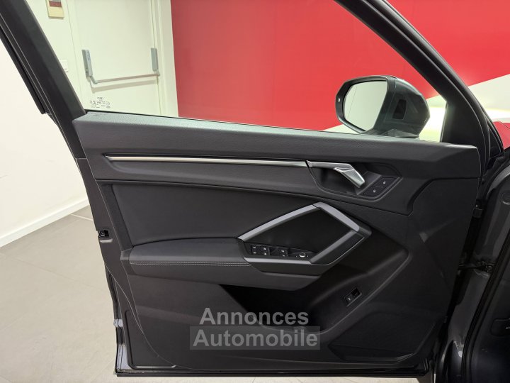 Audi Q3 35 TFSI 150 ch S line - 13