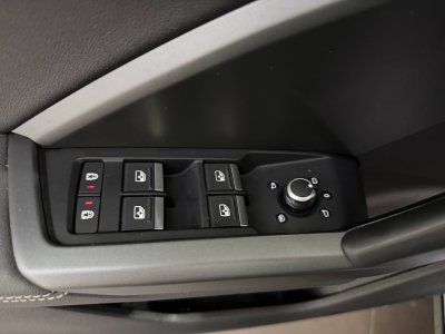 Audi Q3 35 TFSI 150 ch S line - 15