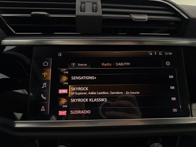 Audi Q3 35 TFSI 150 ch S line - 43