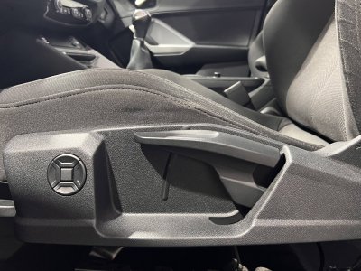 Audi Q3 35 TFSI 150 ch Advanced - 17