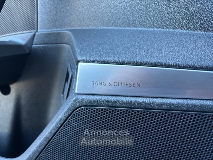 Audi RS3 SPORTBACK 25 TFSI 400 S tronic 7 Quattro IMMAT FR GRIS NARDO FREINS CERAMIQUE TOIT OUVRANT BANGOLUFSEN BECQUET CARBONE GARANTIE 12 MOIS - 21