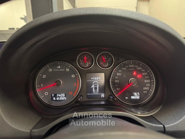 Audi A3 CABRIOLET 12 TFSI 105 Ambition / Carnet entretien / Toutes factures - 23